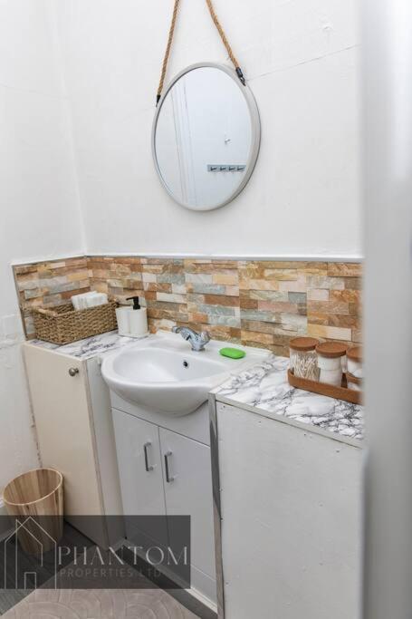 Complex Suite Глазго Экстерьер фото